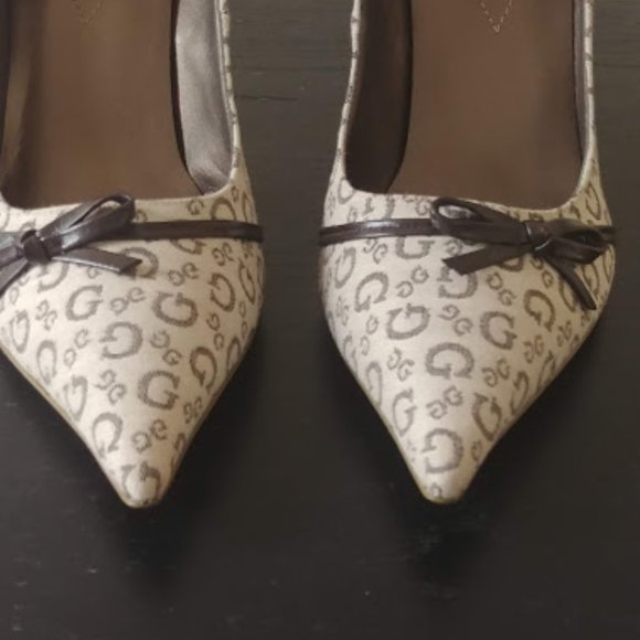 Guess Brown Signature Fabric Pumps - Picture 4 of 8